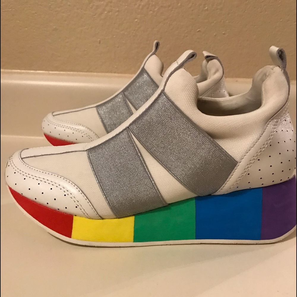 Donald Pliner wedge sneaker